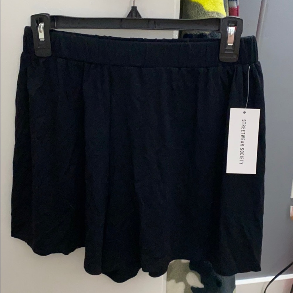 NWT flowy high waisted shorts